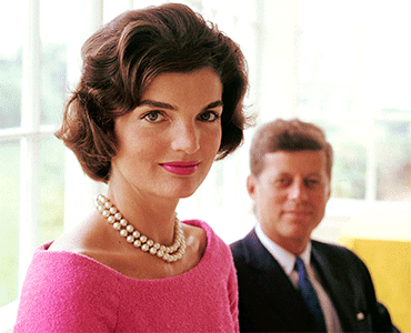 Photo of Jackie Kennedy and John F. Kennedy